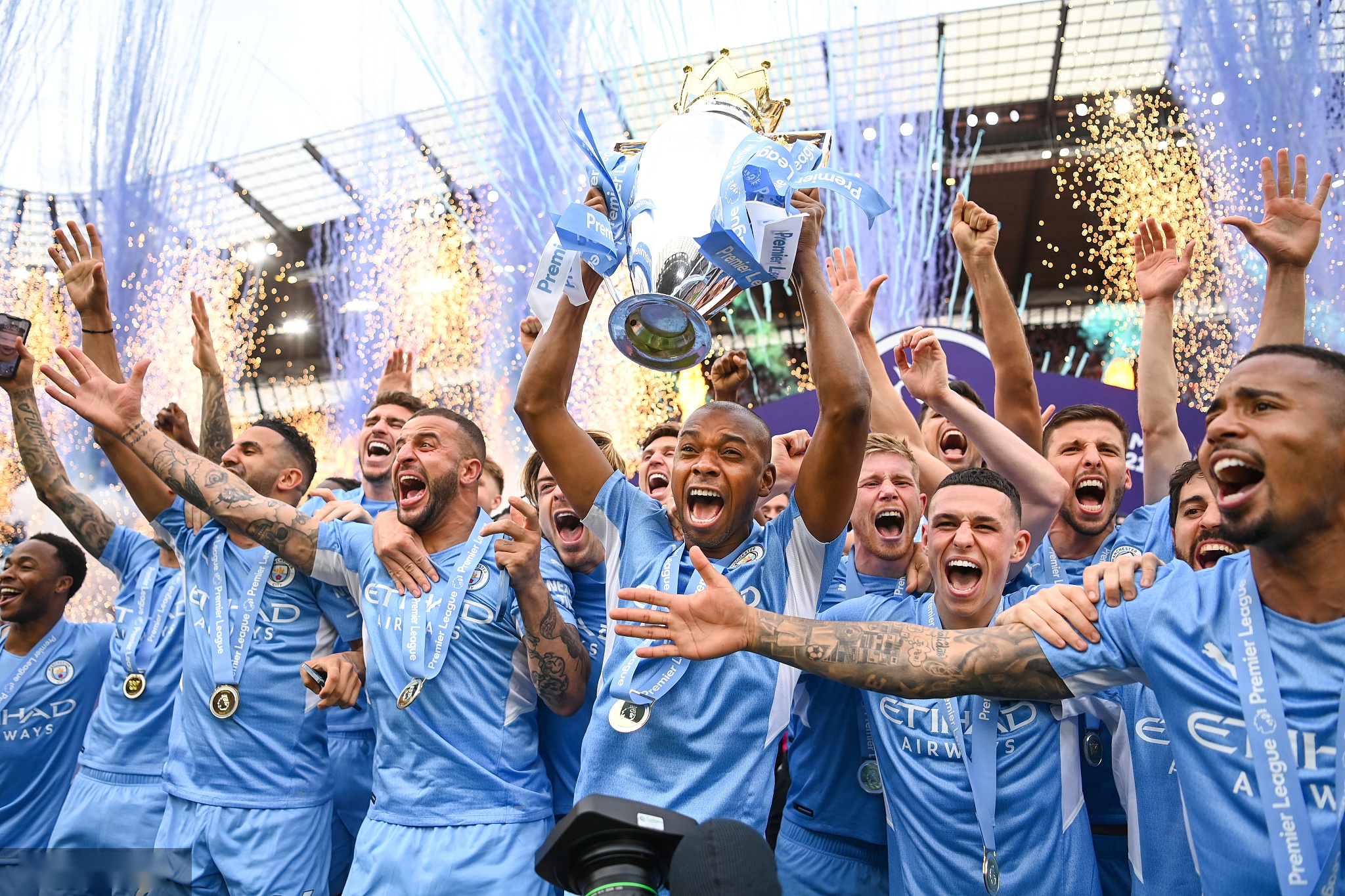 验让他在中 验让他在中