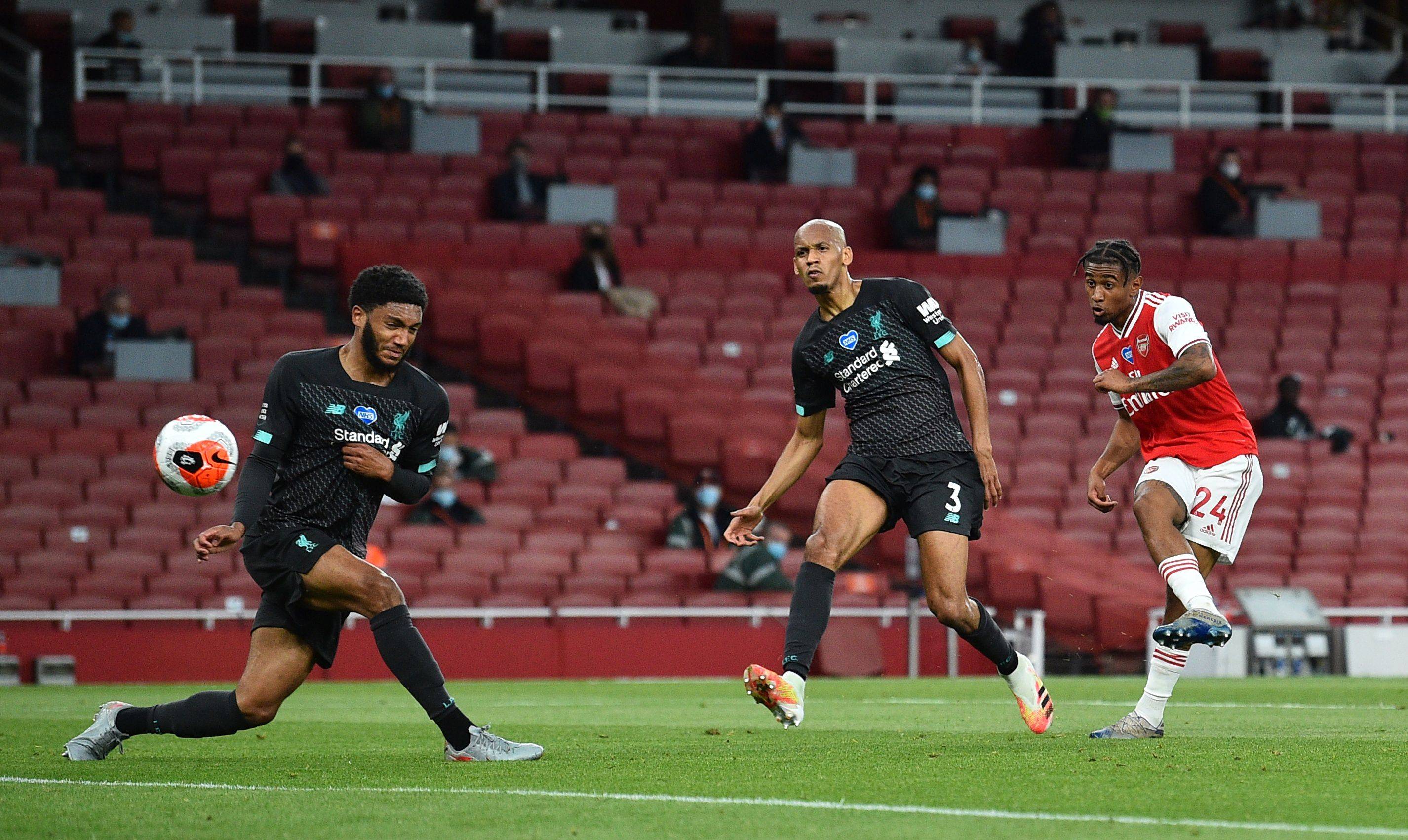 仅展现了两 仅展现了两